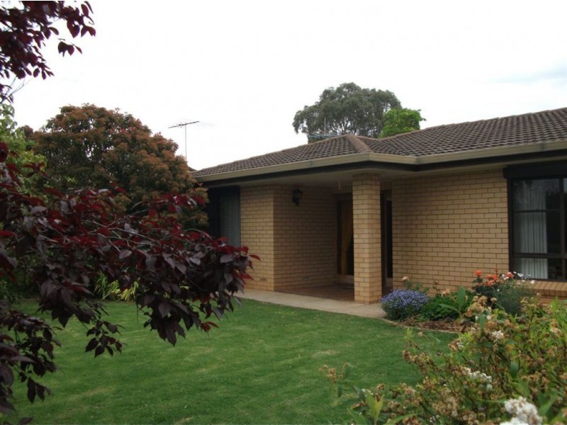 5 Glynn Street, Riverton SA 5412