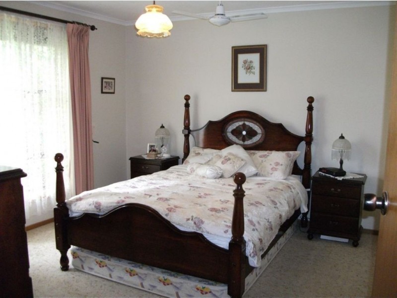 5 Glynn Street, Riverton SA 5412