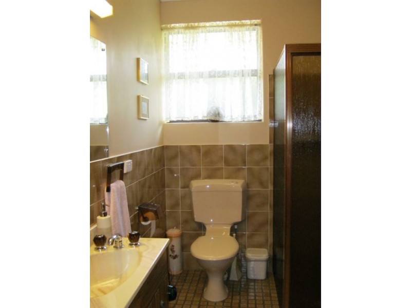 5 Glynn Street, Riverton SA 5412