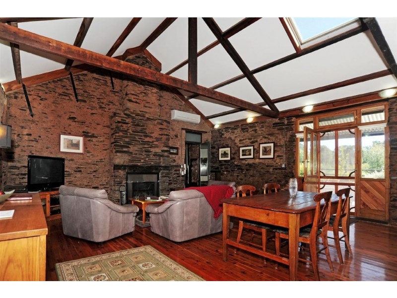 32 Leasingham Rd William Hunts Retreat, Mintaro SA 5415