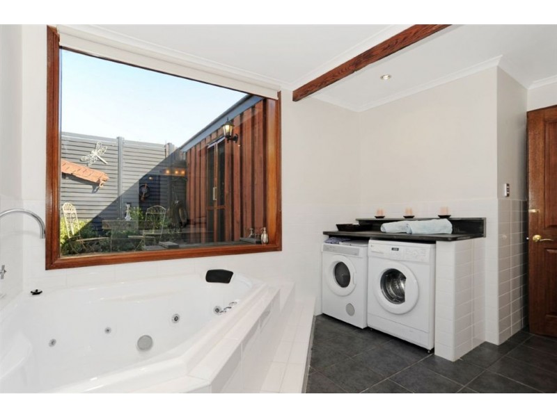 32 Leasingham Rd William Hunts Retreat, Mintaro SA 5415