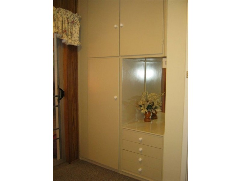 37 Swinden St, Riverton SA 5412