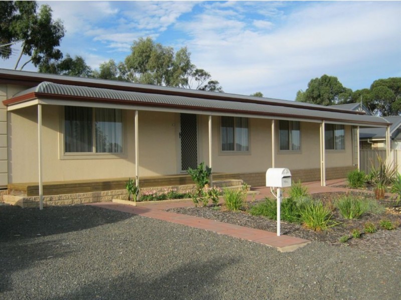 26 Cairns Crescent, Riverton SA 5412