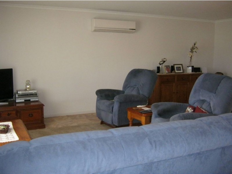 26 Cairns Crescent, Riverton SA 5412