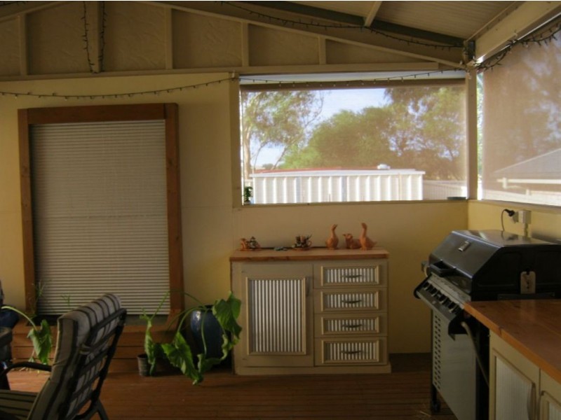 26 Cairns Crescent, Riverton SA 5412