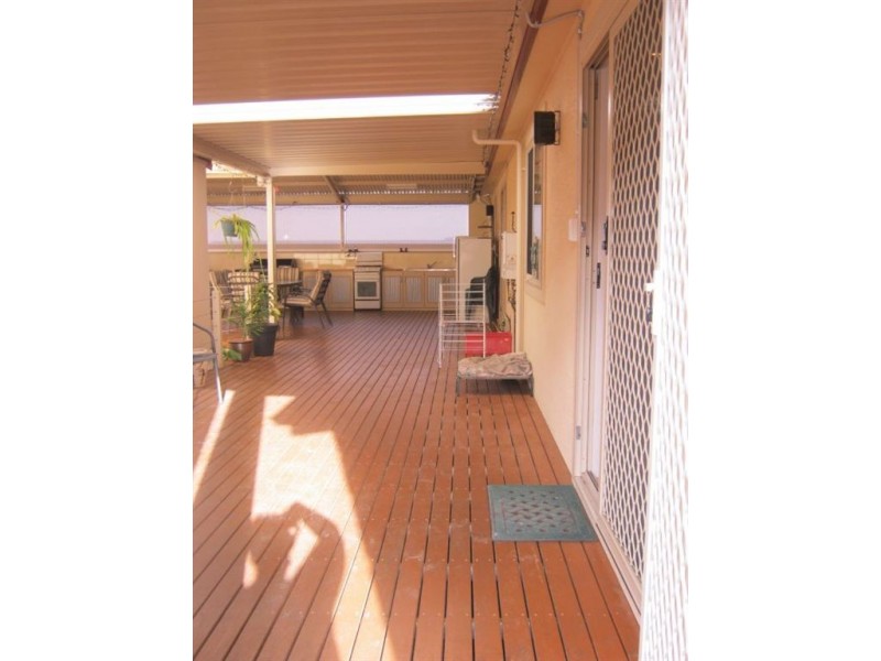 26 Cairns Crescent, Riverton SA 5412