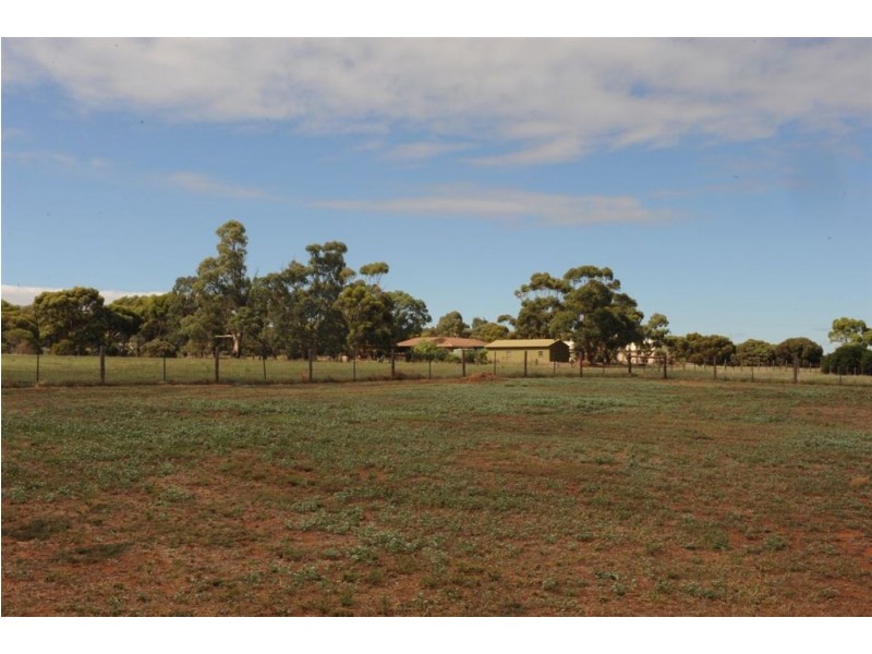 18/19 Arthur street, Jamestown SA 5491