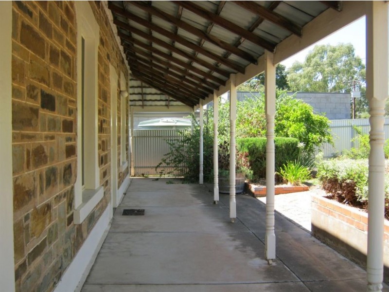 13 William Street, Clare SA 5453