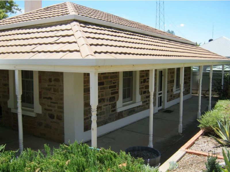 13 William Street, Clare SA 5453