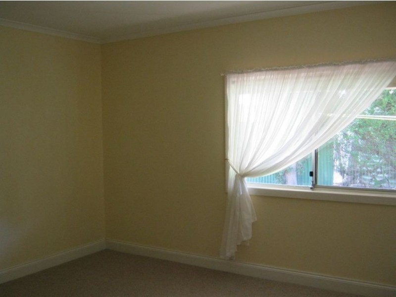 13 William Street, Clare SA 5453