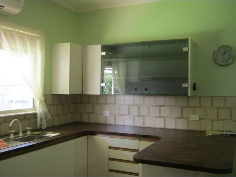 13 William Street, Clare SA 5453