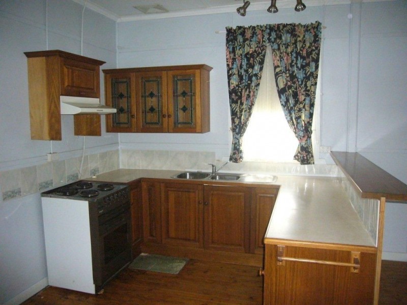 3 Park St, Burra SA 5417