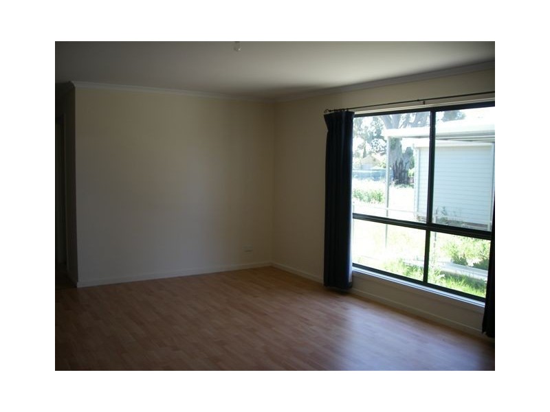 28 Houghton St, Jamestown SA 5491