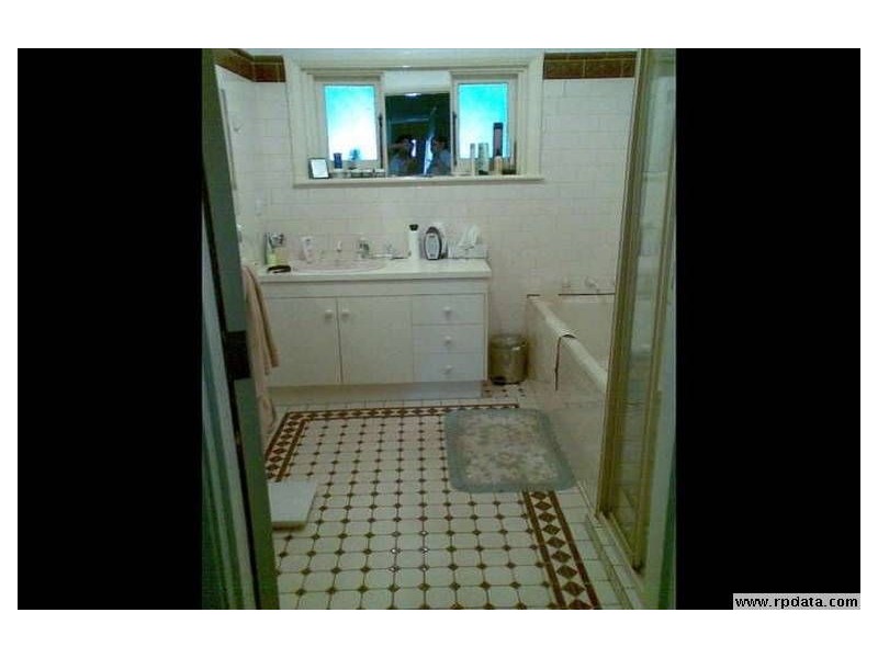 6 Henry Street, Auburn SA 5451