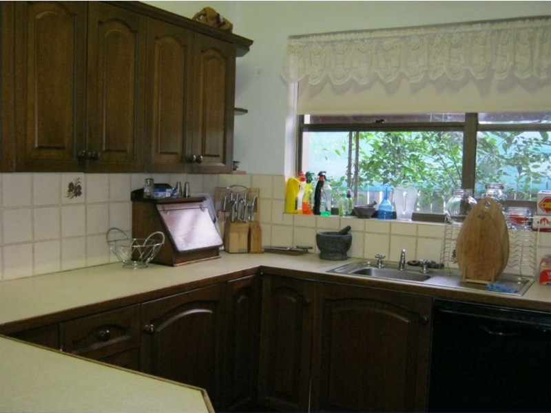 6 Henry Street, Auburn SA 5451