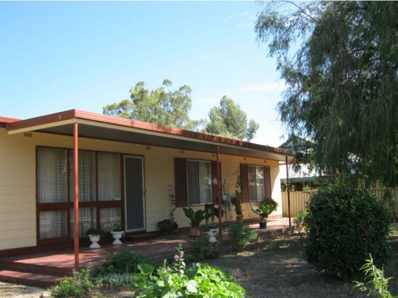 7 Cooper Street, Riverton SA 5412