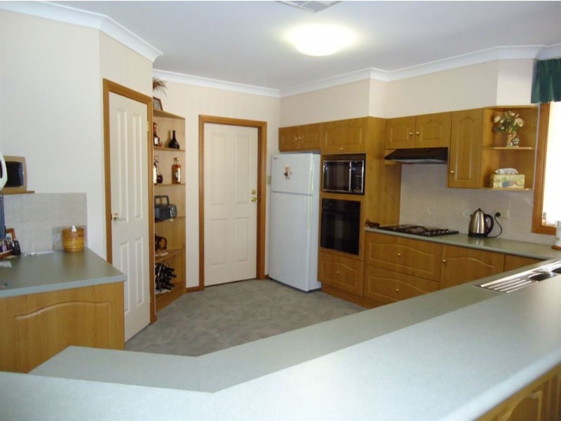 4 christopher st, Balaklava SA 5461