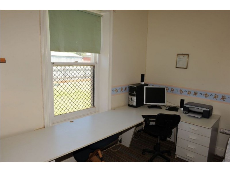 20 SOUTH TCE, Jamestown SA 5491