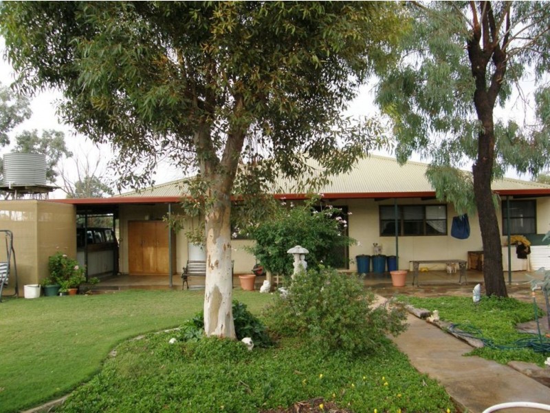 1 Cleve-Mangalo Road, Cleve SA 5640