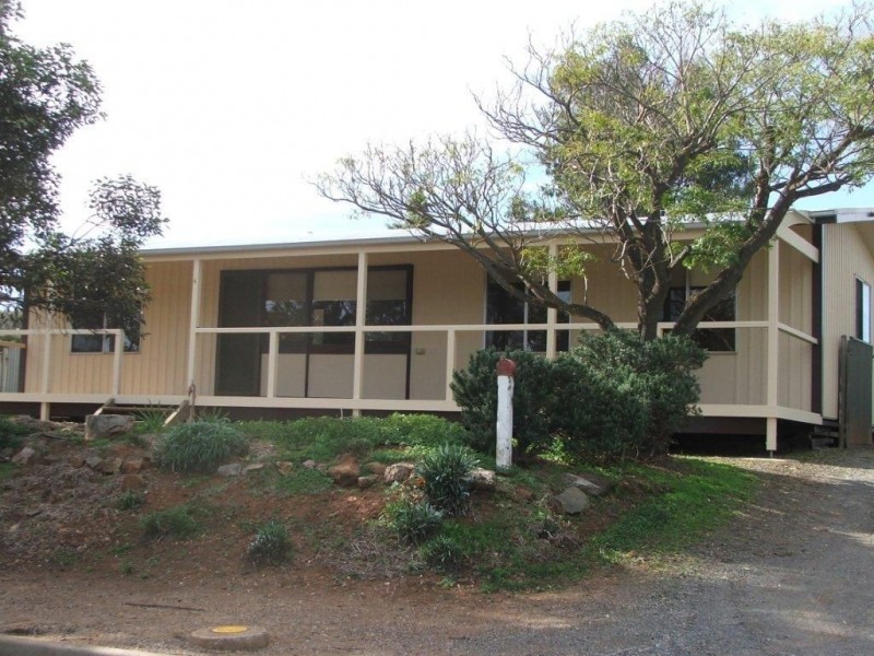 4 Lewis Street, Burra SA 5417