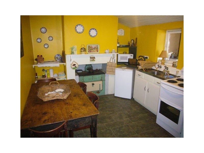 14 Truro Street, Burra SA 5417