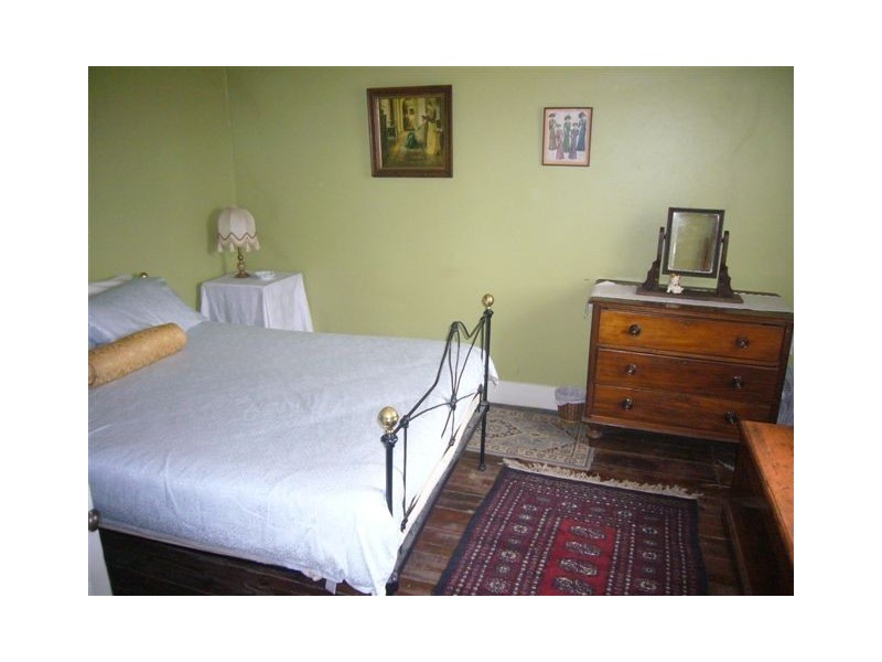 14 Truro Street, Burra SA 5417