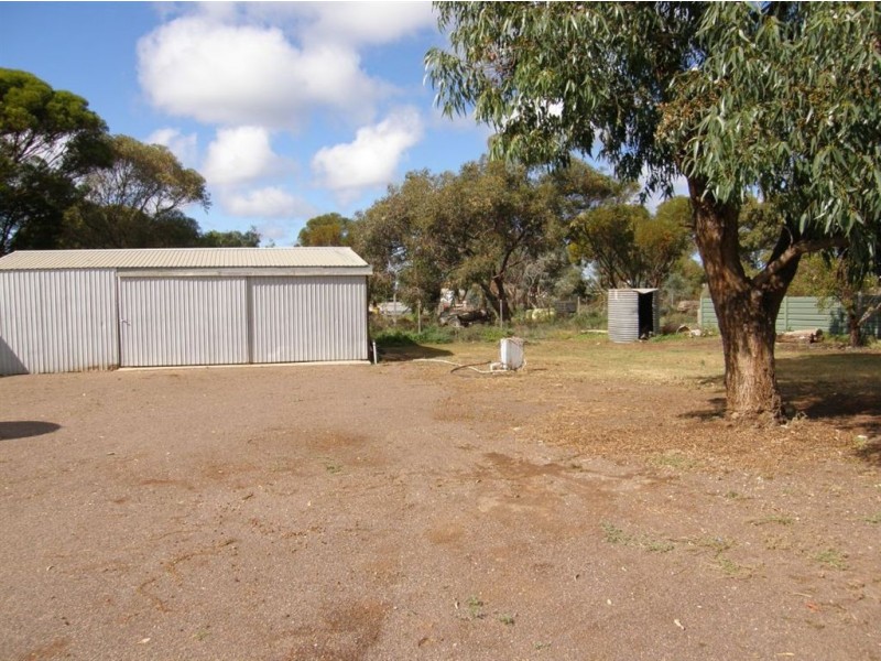 13 Warnes Street, Cowell SA 5602