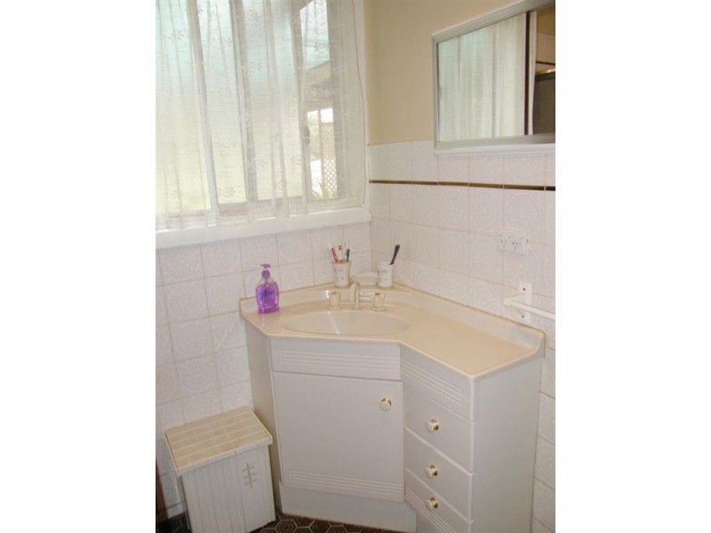 2 Angwane Street, Cleve SA 5640