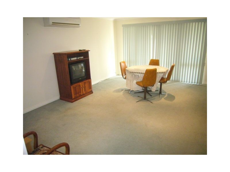 3/11 Temple Rd, Clare SA 5453