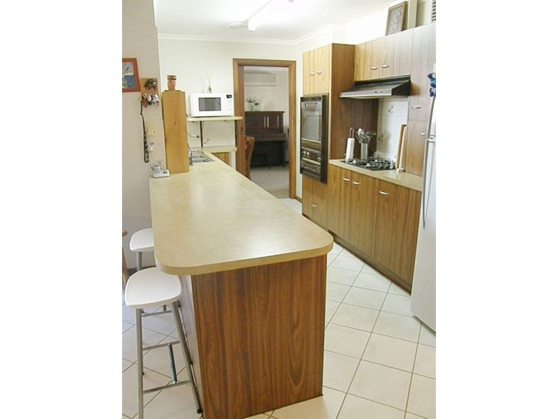 2 Barry Street, Cowell SA 5602