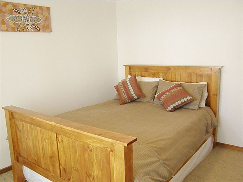 2 Barry Street, Cowell SA 5602