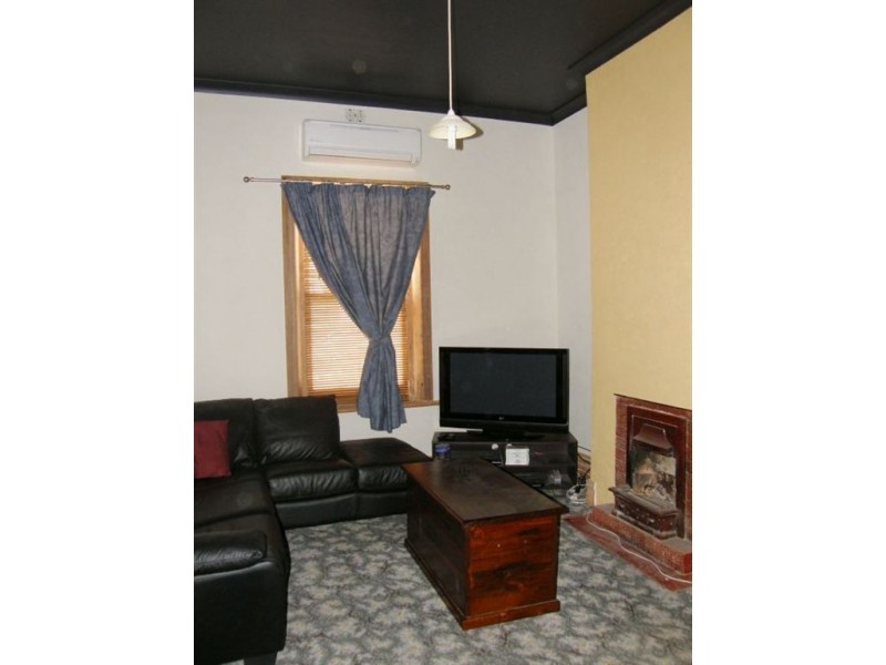 18 Lincoln Hwy, Cowell SA 5602