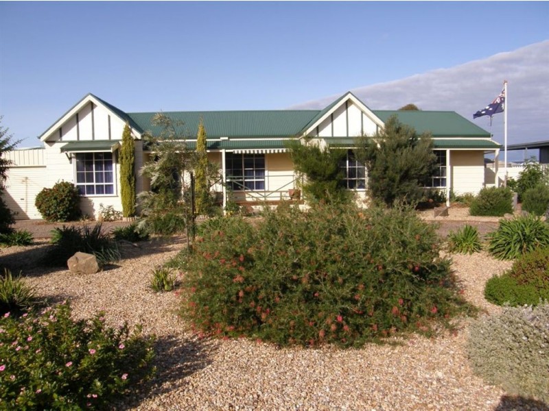19 Warnes Street, Cowell SA 5602