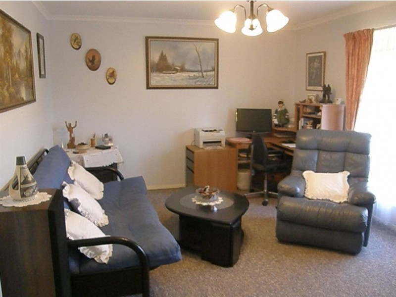 19 Warnes Street, Cowell SA 5602