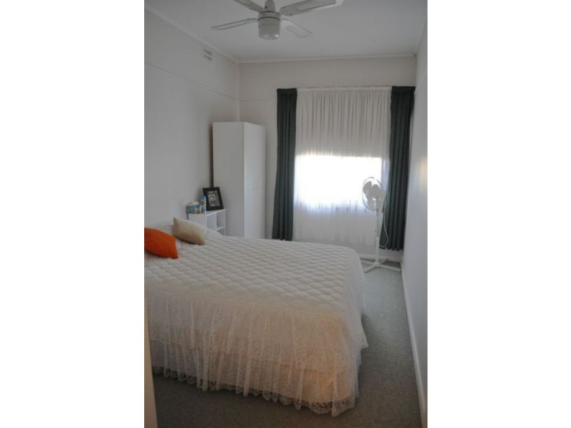 9 Roberts Ave, Balaklava SA 5461