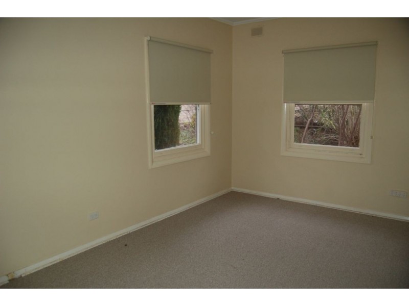 25 Kangaroo Street, Burra SA 5417