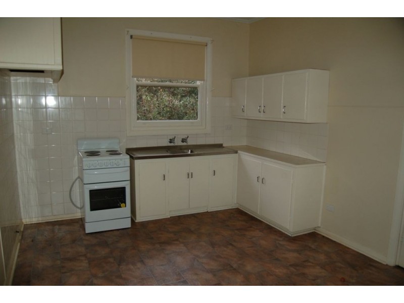 25 Kangaroo Street, Burra SA 5417