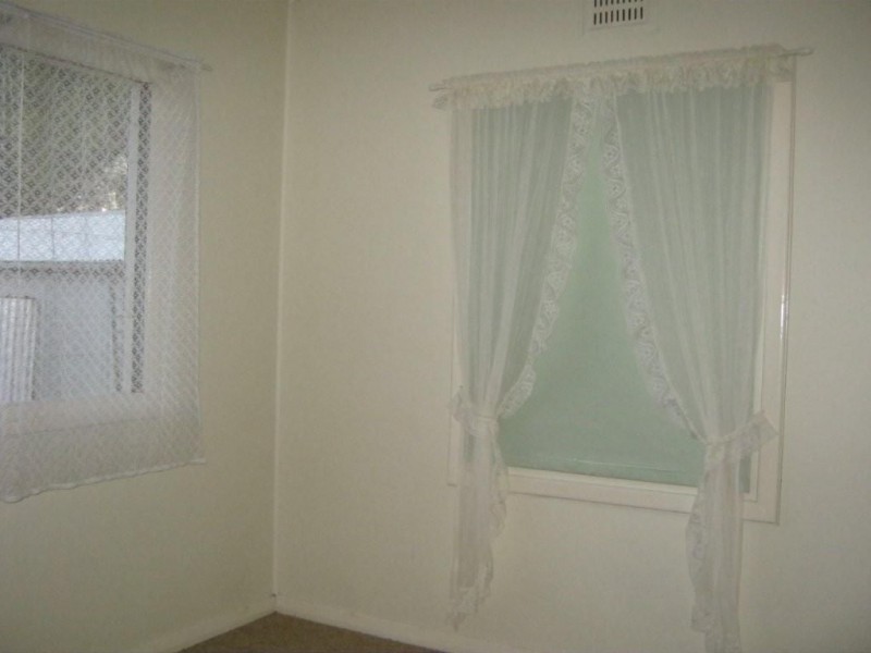 6 Murray Tce, Riverton SA 5412