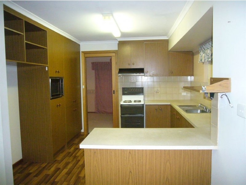 25 Second St, Owen SA 5460
