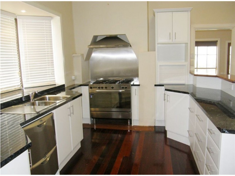 22 East Tce, Cleve SA 5640