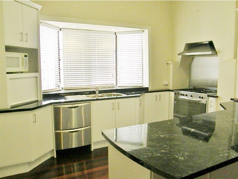 22 East Tce, Cleve SA 5640