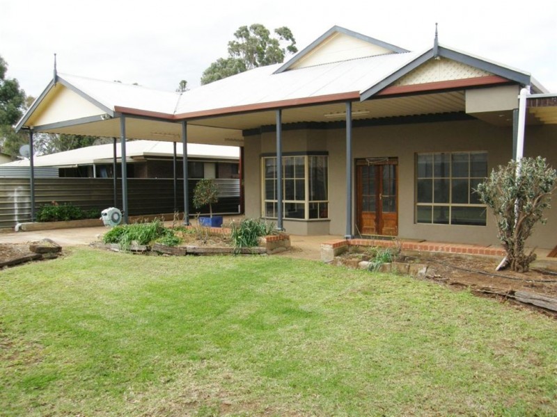 22 East Tce, Cleve SA 5640