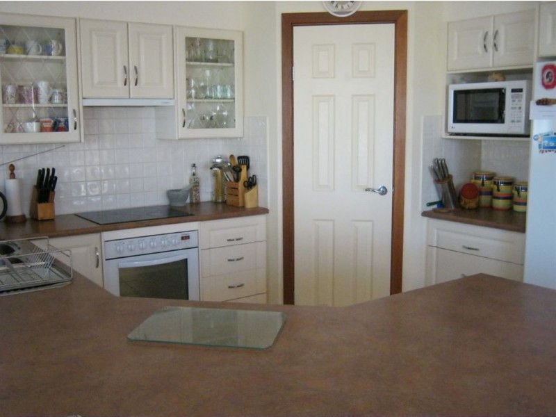 23 Cairns Crescent, Riverton SA 5412