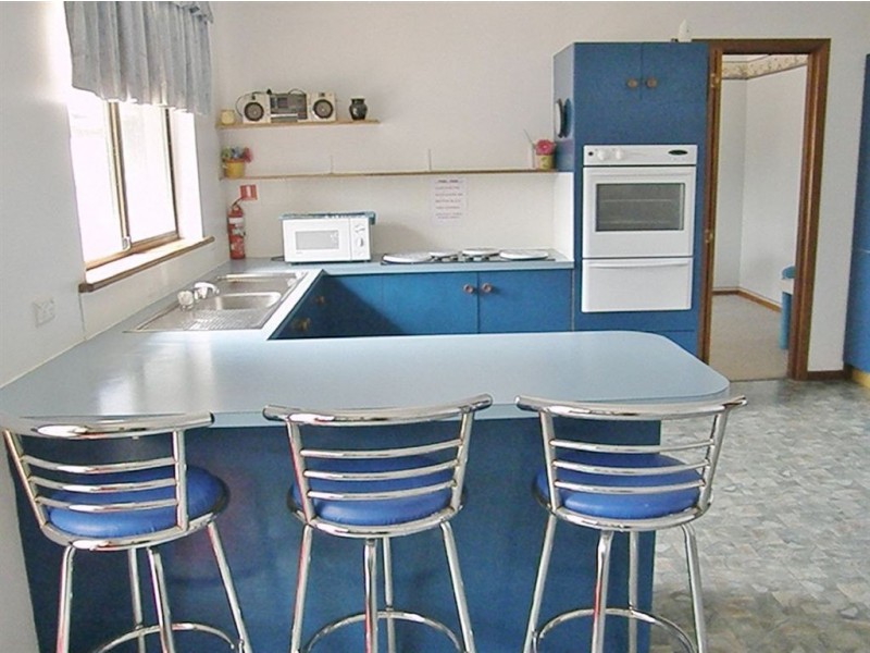 6 O’Loughlin Tce, Port Neill SA 5604