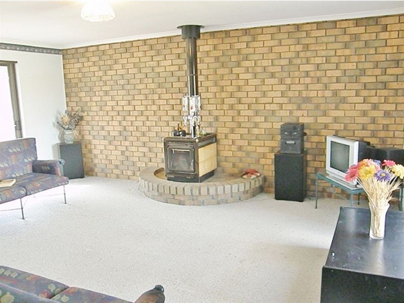 6 O’Loughlin Tce, Port Neill SA 5604