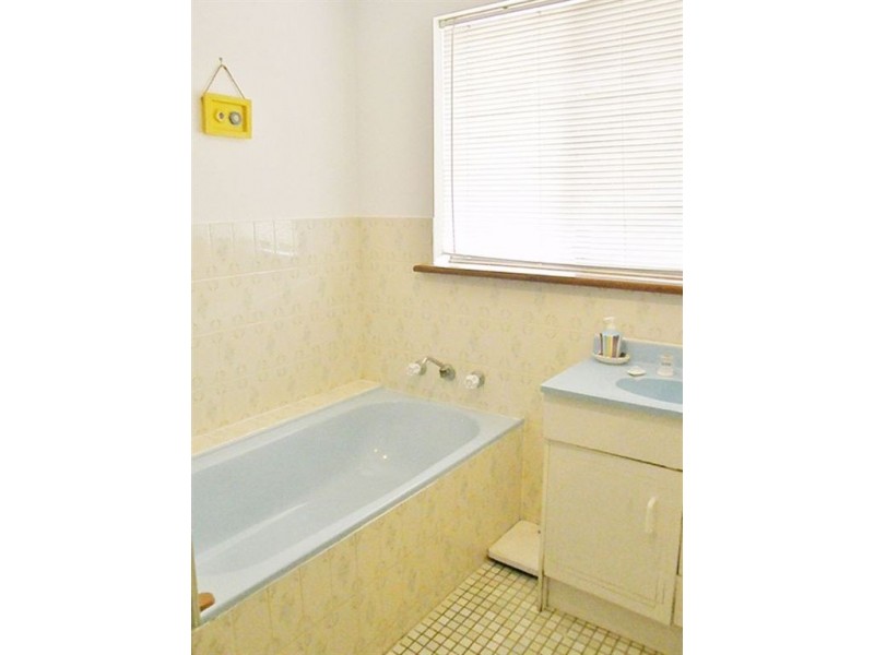 6 O’Loughlin Tce, Port Neill SA 5604