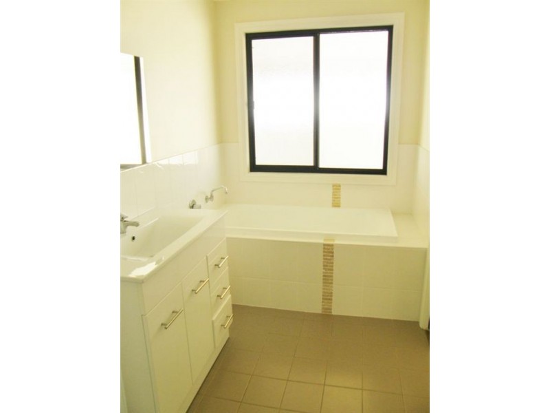11A McKenzie Street, Cowell SA 5602