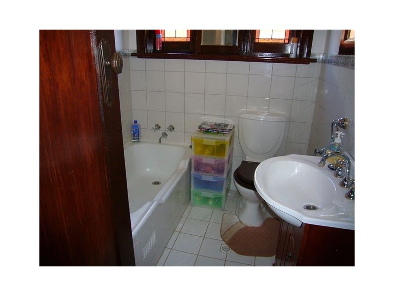 44 Victoria Rd, Clare SA 5453