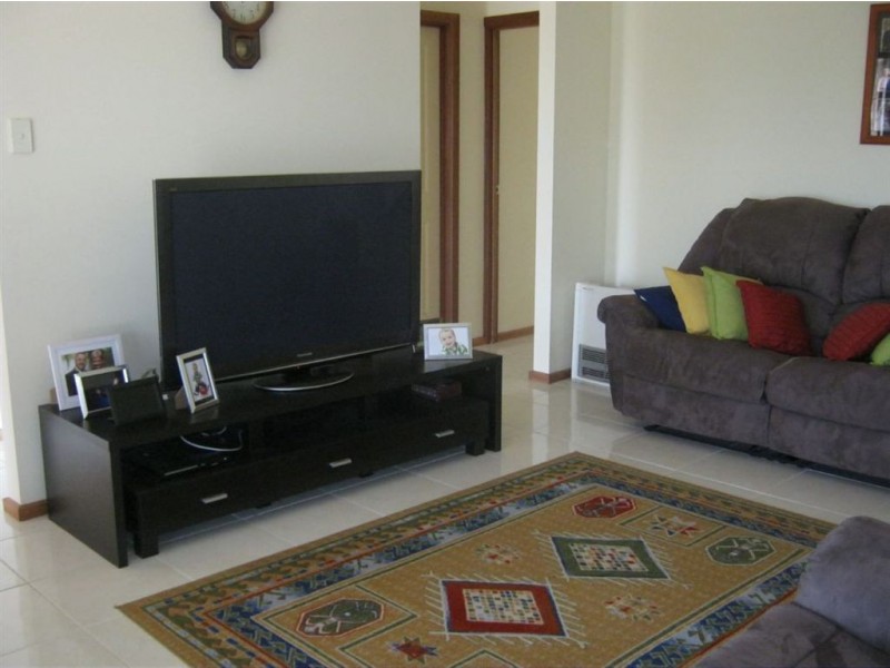 34 Cairns Crescent, Riverton SA 5412