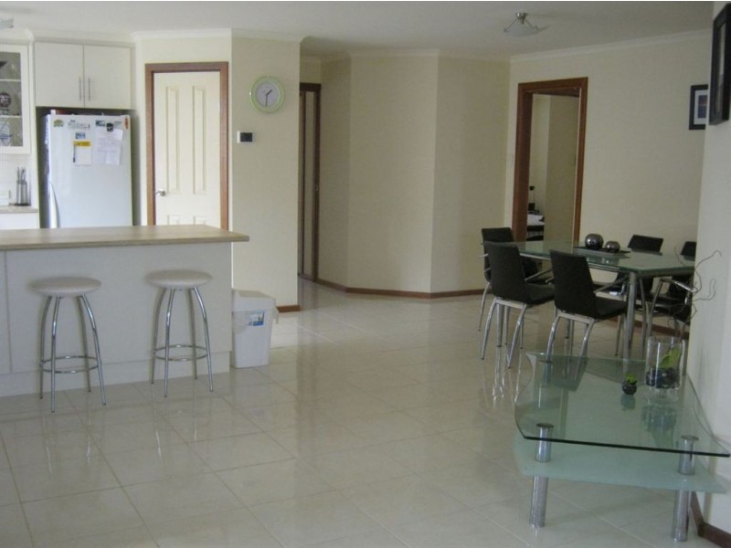 34 Cairns Crescent, Riverton SA 5412